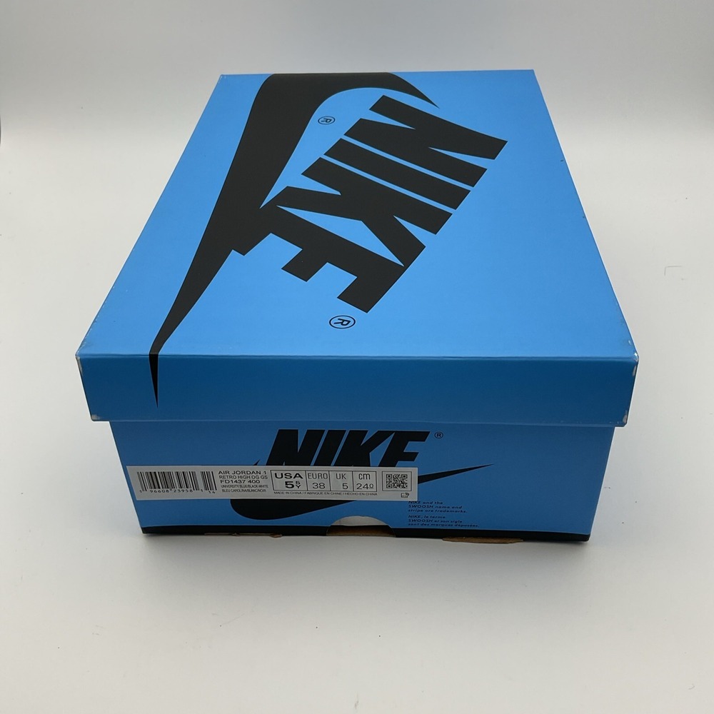 Size 5.5Y (GS) -‎ Jordan 1 High Retro OG UNC Toe (FD1437-400) - Picture 10 of 10